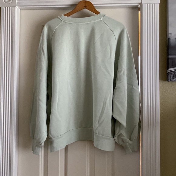 Levi’s sweatshirt - Picture 2 of 6